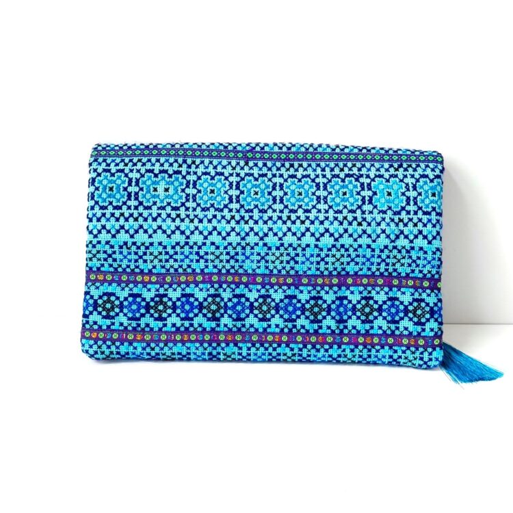 hmong_clutch_blue