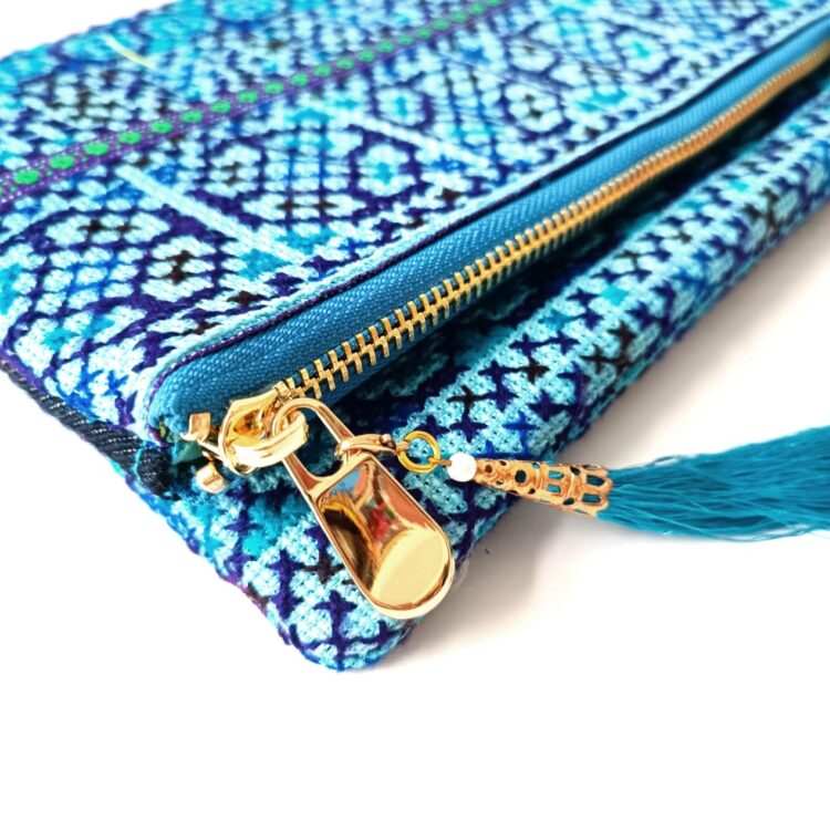 hmong_clutch_blue