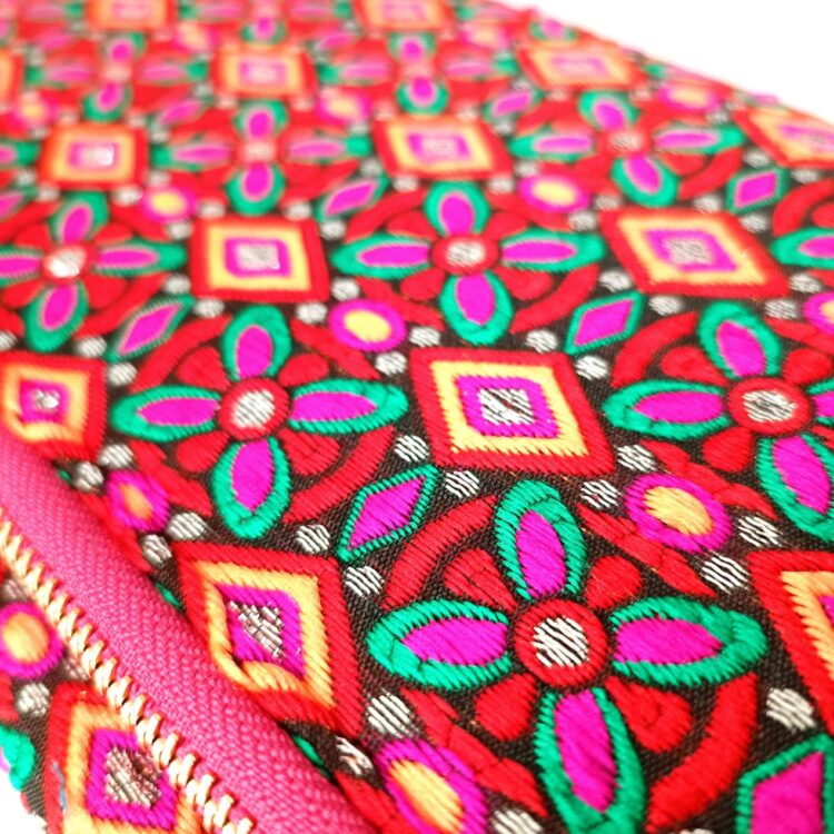 indian_embroidery_red_mini_butterfly