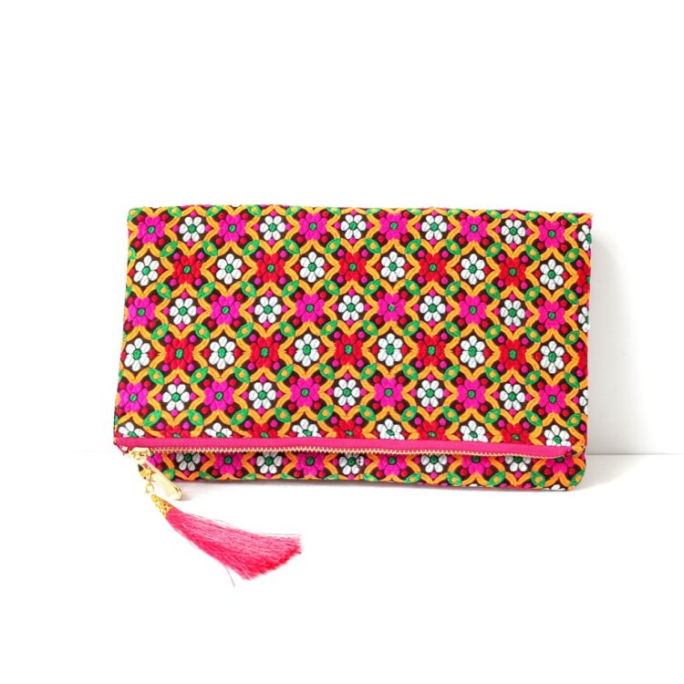 indian_embroidery_red_mini_flower