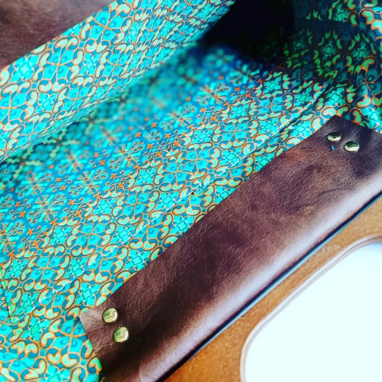 kimono_wood_handle_bag_green_flower