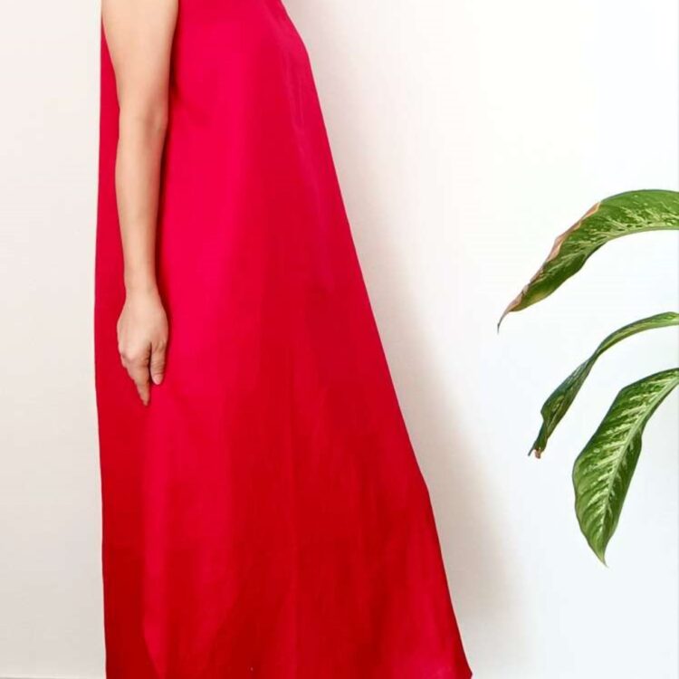 red_linen_dress_collar