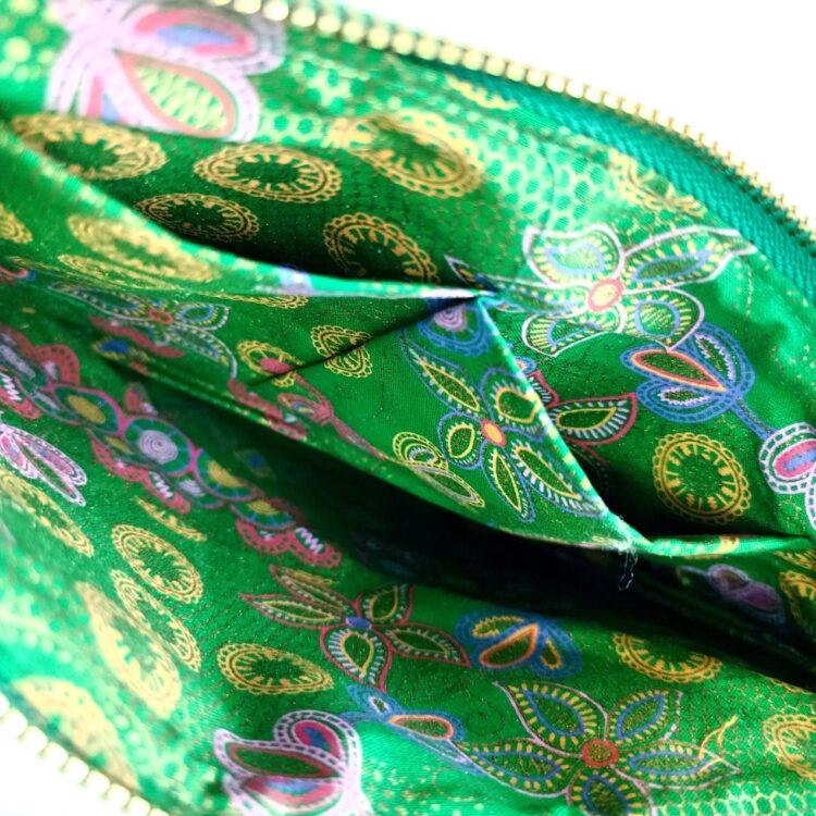 wristlet_clutch_square_chic-green