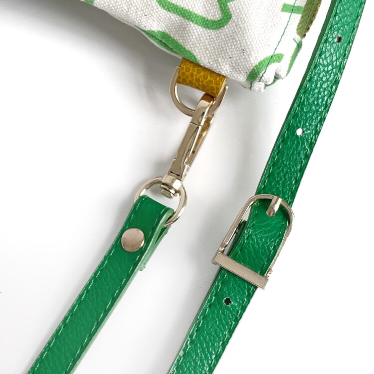 Sacoche Shoulder Bag Thai Letter Green