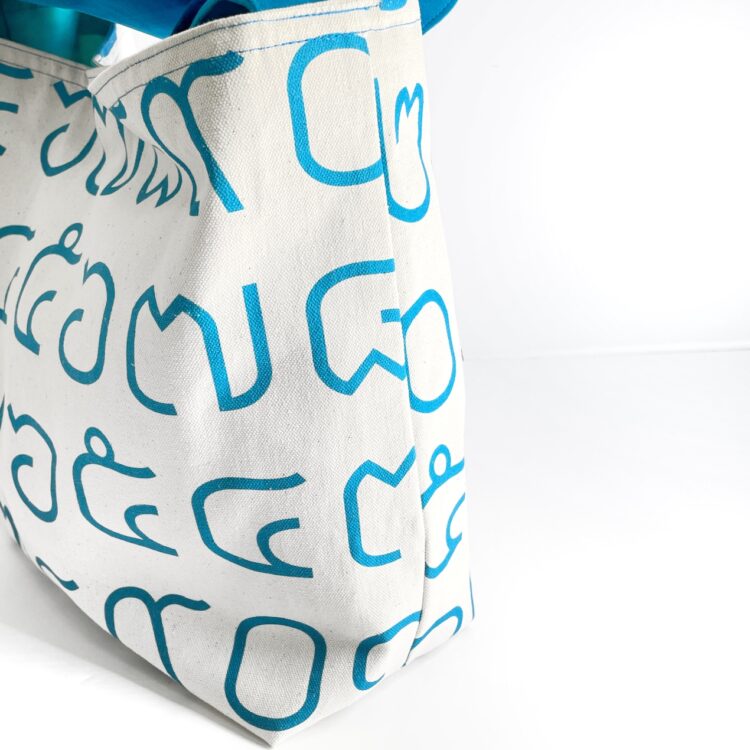 Single Handle Shoulder Bag Thai Letters Baby Blue