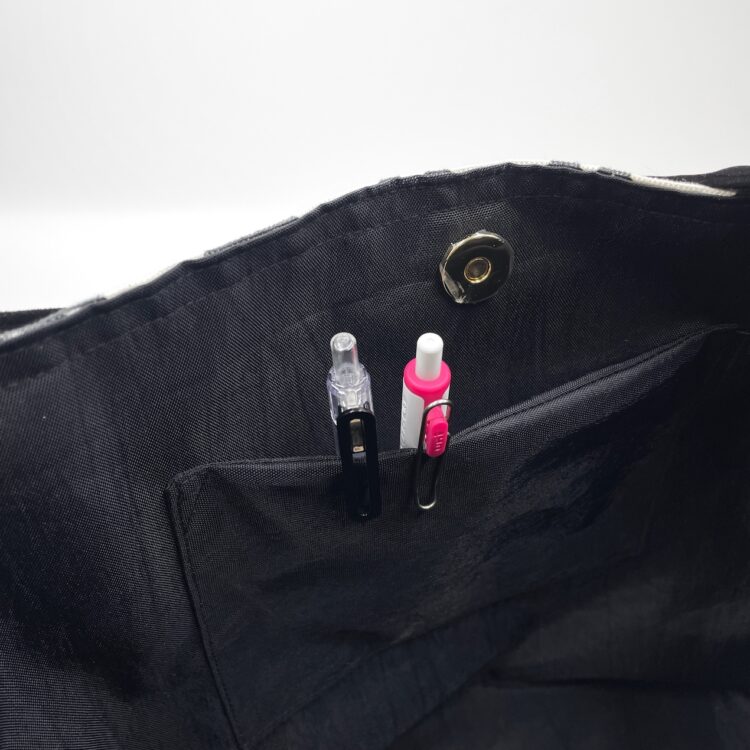 Single Handle Shoulder Bag Thai Letters White