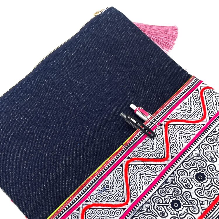 モン族 ピンク クラッチバッグ