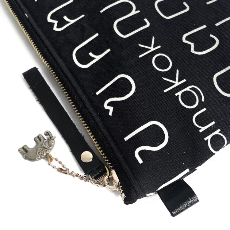 iPad Bag Thai Letter Black