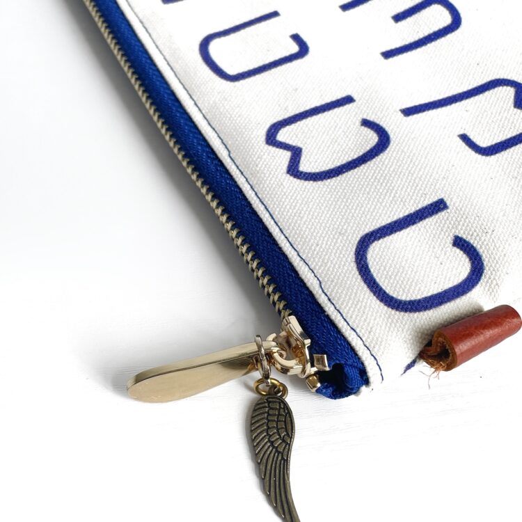 Basic Zipper Pouch Thai Blue