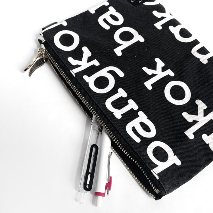 Basic Zipper Pouch Bangkok Black
