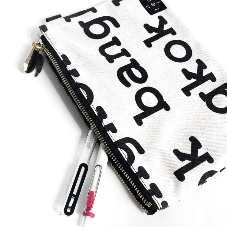 Basic Zipper Pouch Bangkok White