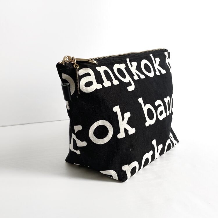 バンコク ブラック ファスナー付き 化粧ポーチ