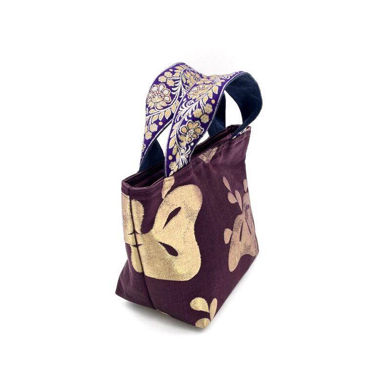 กระเป๋ามินิกิโมโน ลายดอกไม้ม่วง