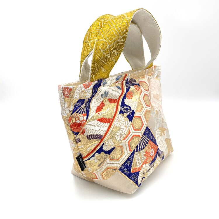 กระเป๋ามินิกิโมโน  ลายดอกไม้คิกุ