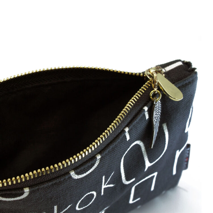 Flat Pouch Thai Letters Black