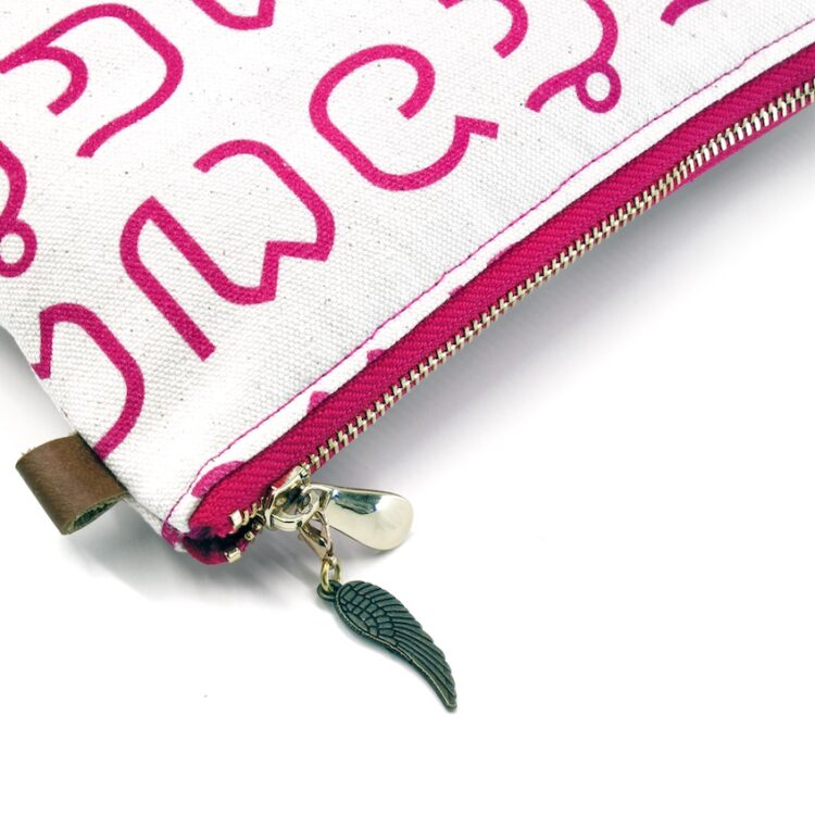 Cushion Pouch Thai Letters Pink