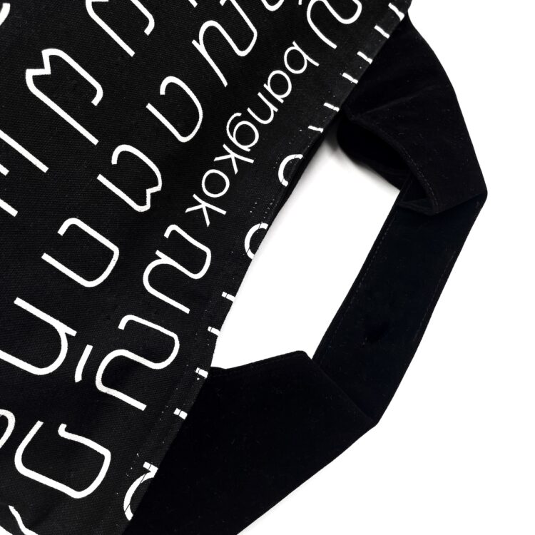 2-Handle Printed Canvas Tote Bag Thai Letters Black