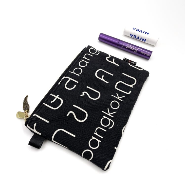 Cushion Pouch Thai Letters Black