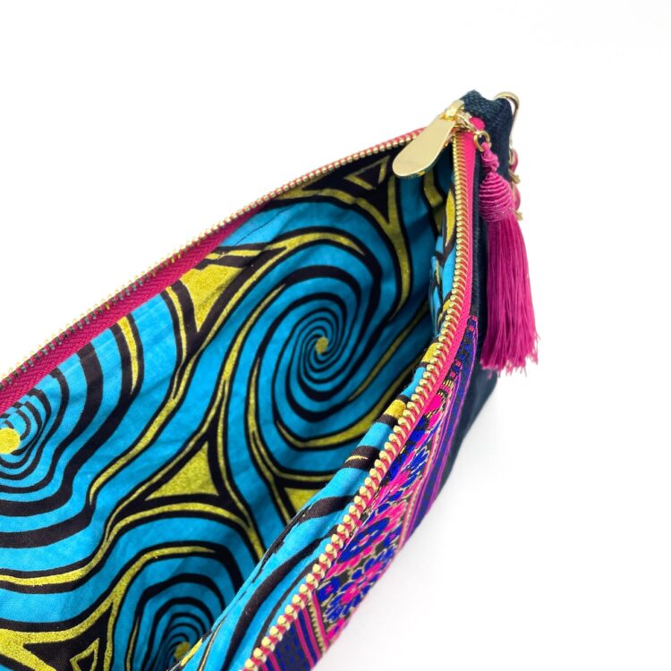 Hmong Sacoche Chain Shoulder Bag Dark Blue And Pink