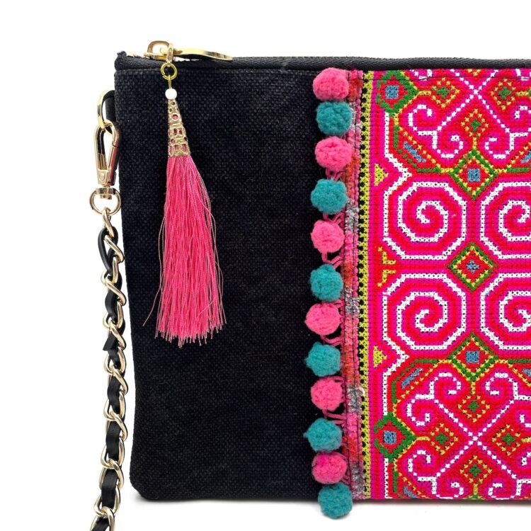 Hmong Sacoche Chain Shoulder Bag Black Swirl