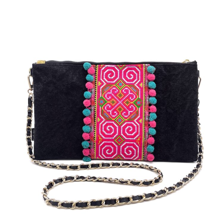 Hmong Sacoche Chain Shoulder Bag Black Swirl