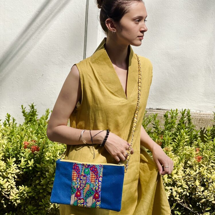 Hmong Sacoche Chain Shoulder Bag Blue Flora