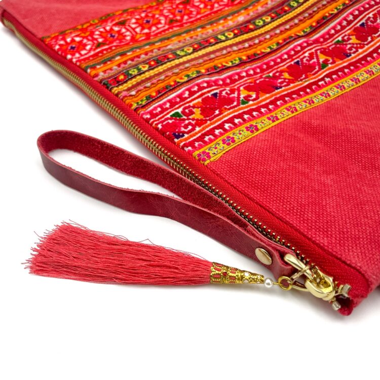 13″ Laptop Sleeve Hmong Red Sun Shine