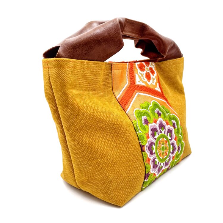 กระเป๋าหนังแคนวาสผ้าโอบิ ลายรวงผึ้งแดดจัด