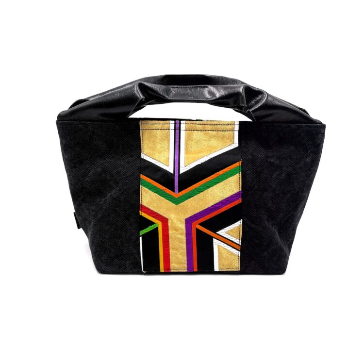 กระเป๋าผ้าใบใหญ่หนัง Obi ดีไซน์หรูหรา