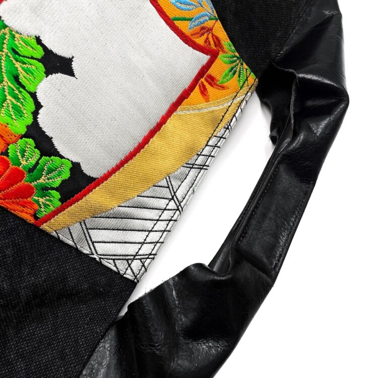 กระเป๋าถือผ้าใบขนาดใหญ่หนัง Obi Heritage