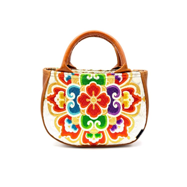 กระเป๋าถือทรงกลมลายกิโมโน Auburn Rainbow