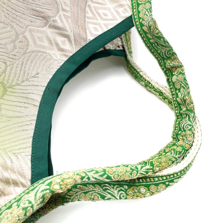 กระเป๋าโท้ตเล็กกิโมโนสไตล์โบฮีเมียน เจด ฟลอรา