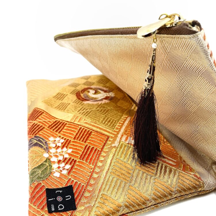 กระเป๋าคลัตช์กิโมโน โกลเด้นเกรซ