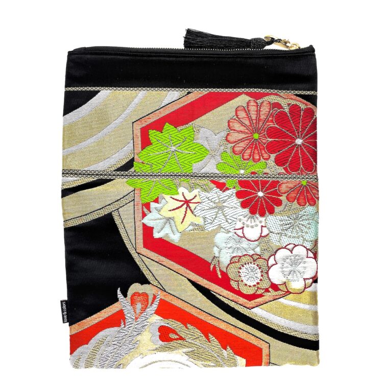 กระเป๋าคลัตช์กิโมโน สีชาร์โคล เมโดว์