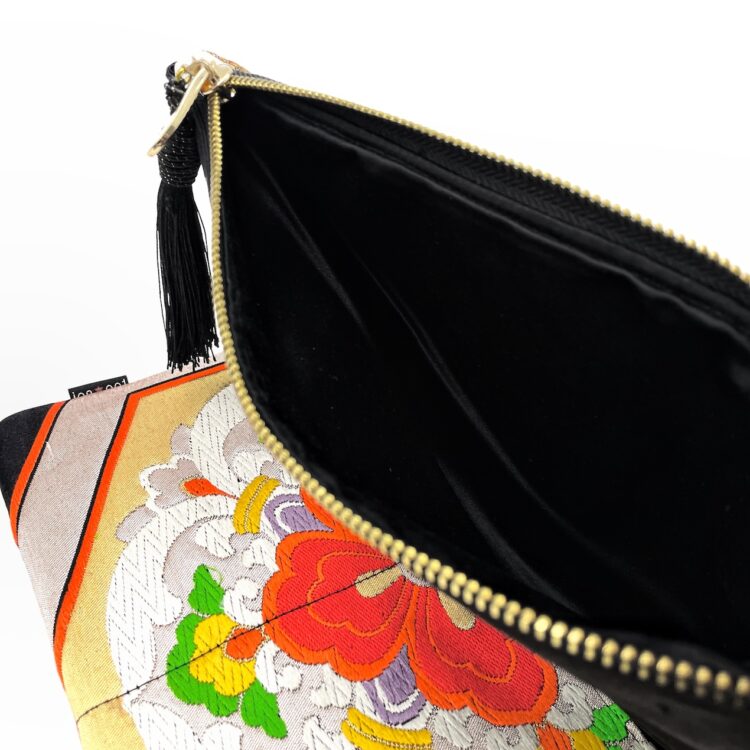 กระเป๋าคลัตช์กิโมโน Lunar Mirage