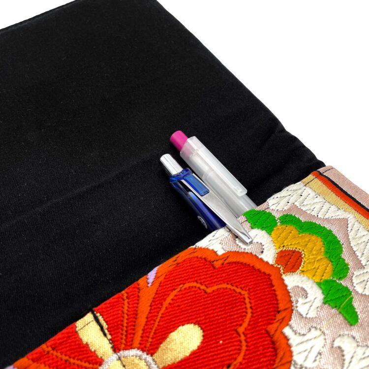 กระเป๋าคลัตช์กิโมโน Lunar Mirage