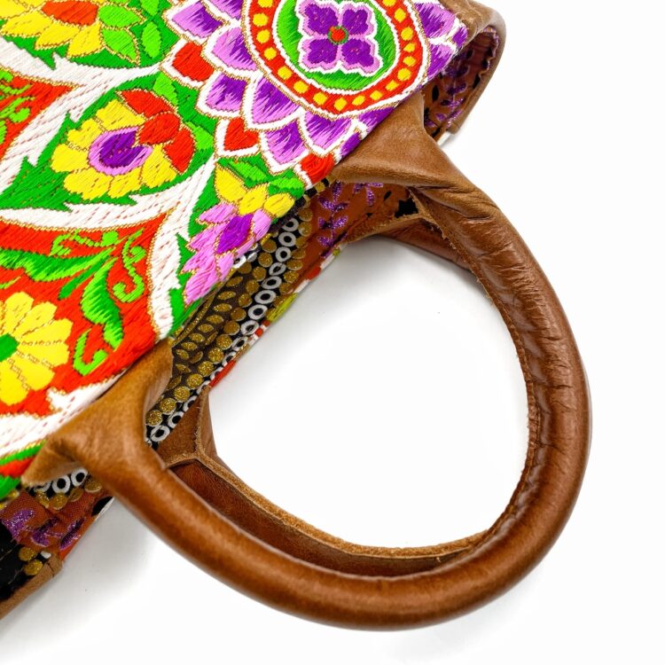 กระเป๋าถือทรงกลมลายกิโมโน สปริงออร่า